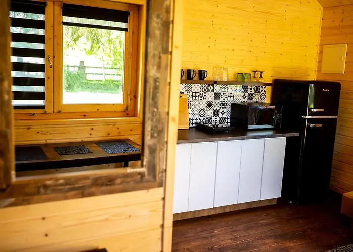 Kamienski * Międzywodzie